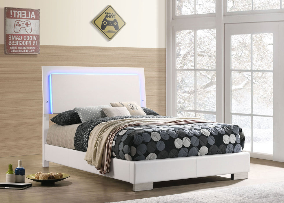 Coaster Felicity Panel Bed with LED Lighting Glossy White Twin