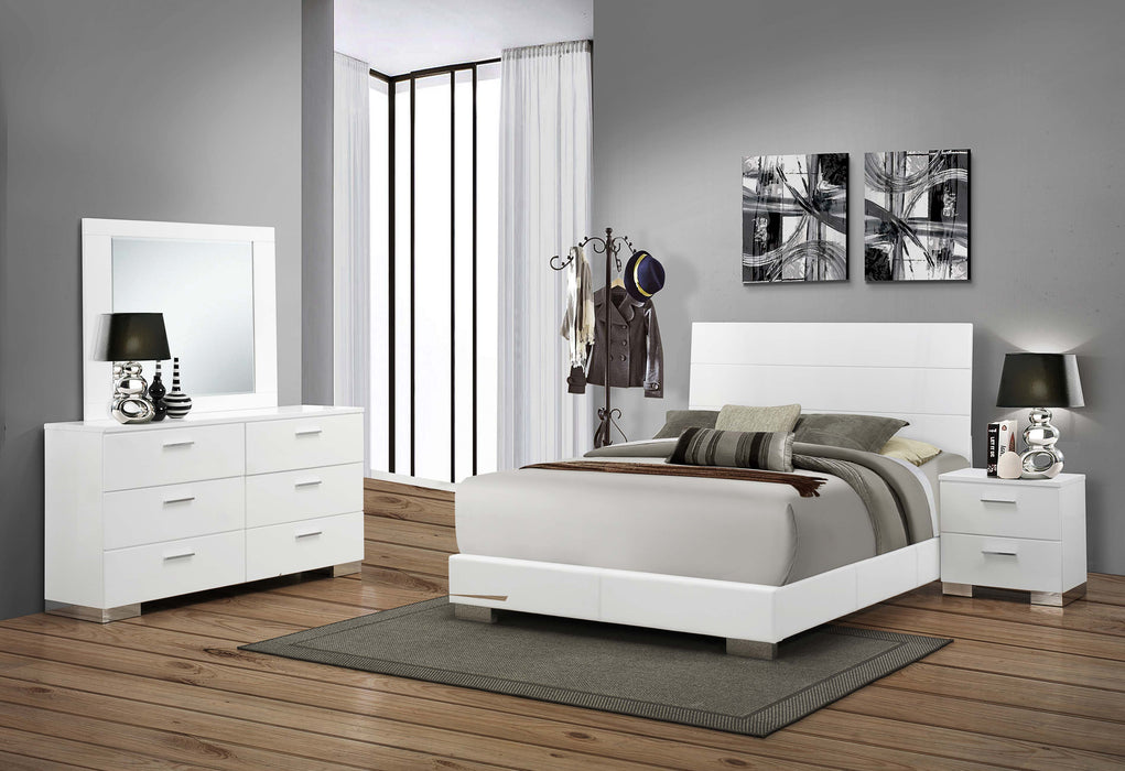 Coaster Felicity Bedroom Set Glossy White Eastern King Set of 4