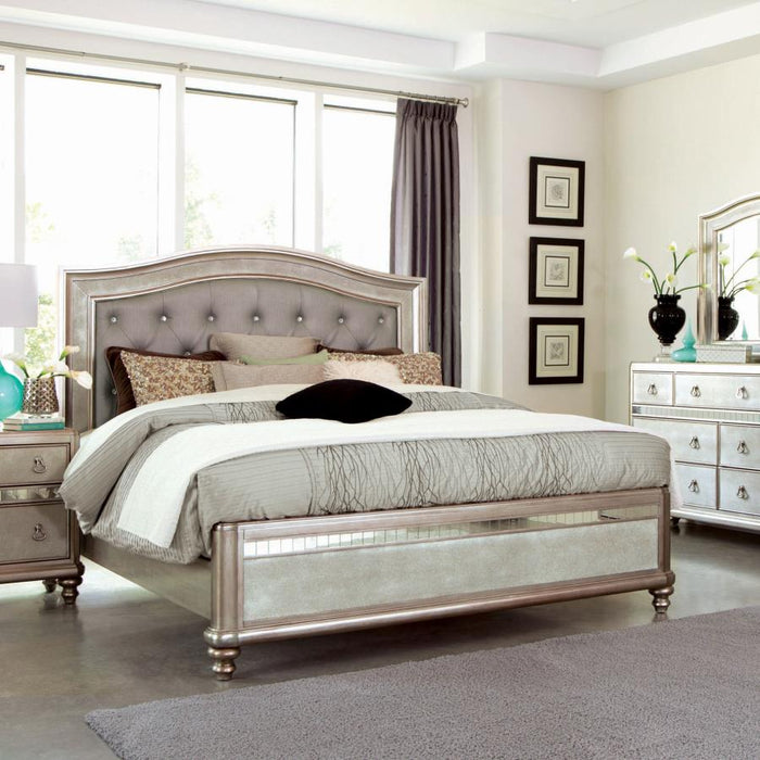 Bling Game Wood Queen Panel Bed Metallic Platinum