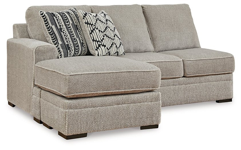 Calnita Sectional with Chaise