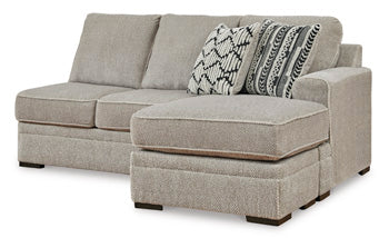 Calnita Sectional with Chaise