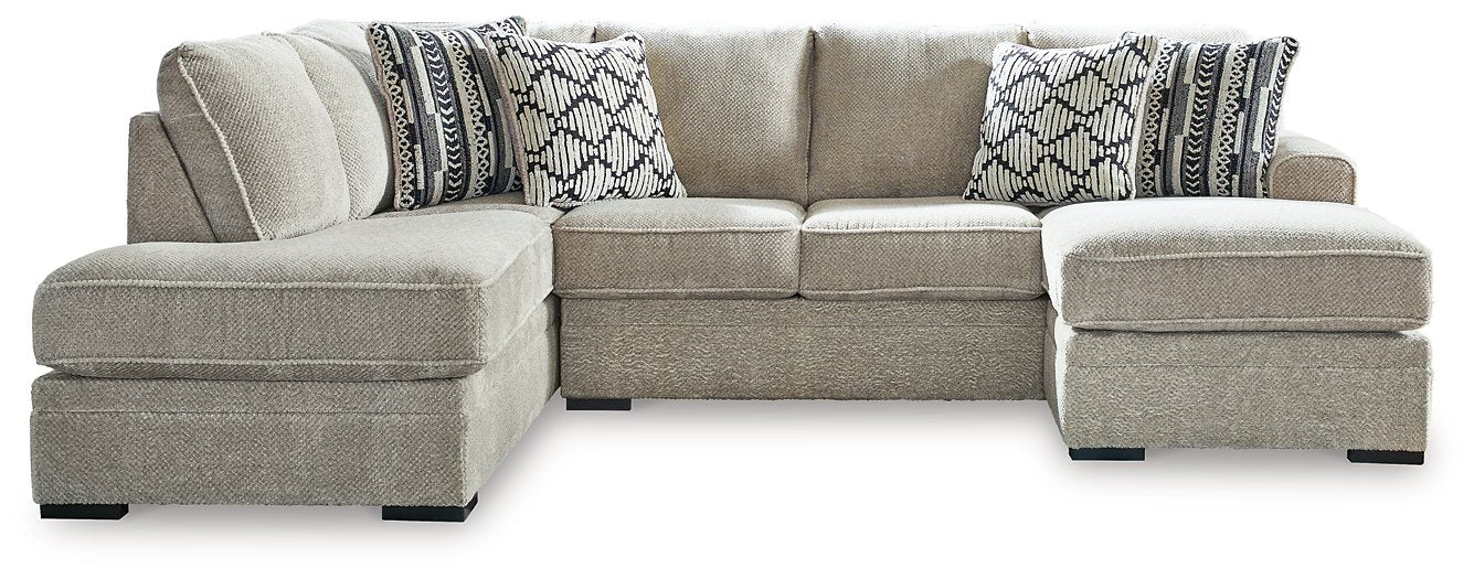 Calnita Sectional with Chaise