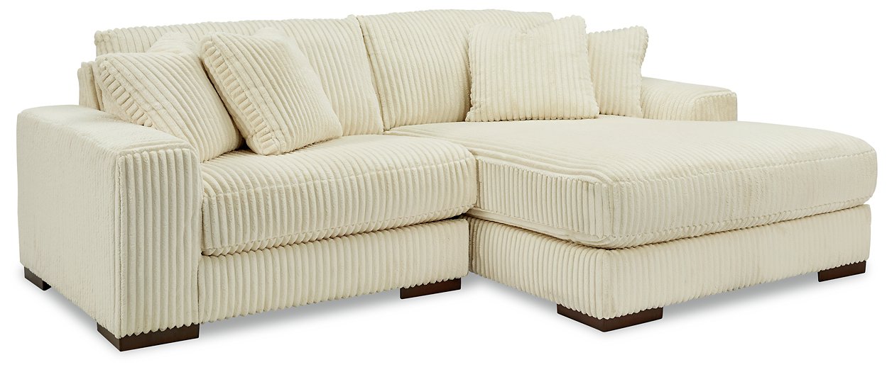 Lindyn Sectional with Chaise