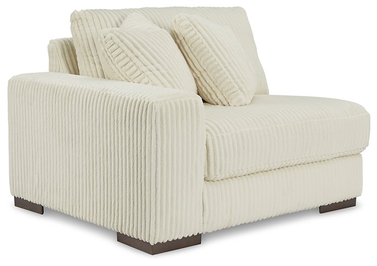 Lindyn Sectional Sofa