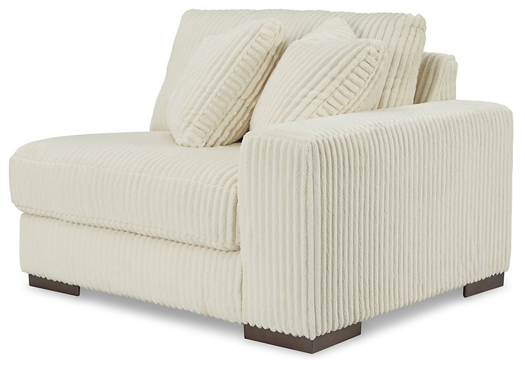 Lindyn Sectional with Chaise