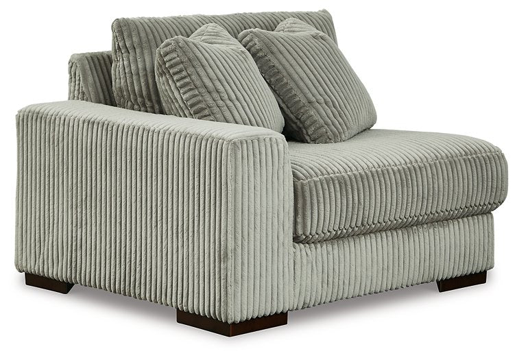 Lindyn Sectional with Chaise