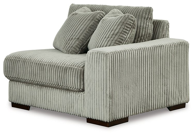 Lindyn Sectional with Chaise