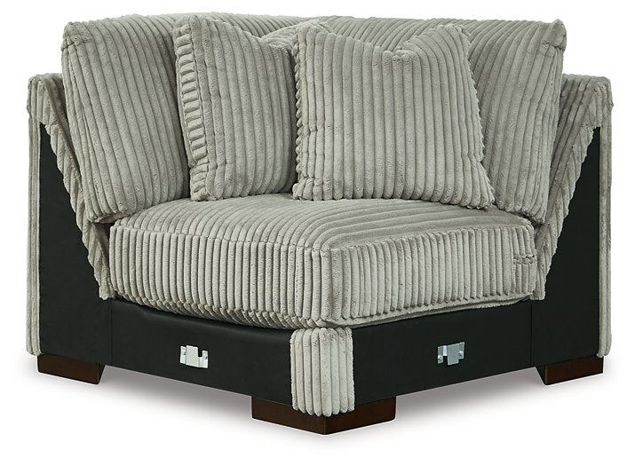 Lindyn Sectional with Chaise