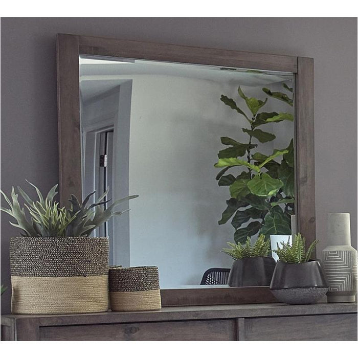 Oakridge Mirror