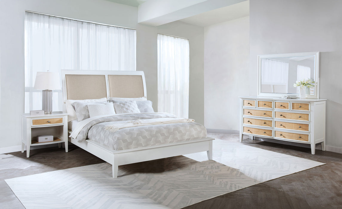 Bexhill 4-piece Eastern King Bedroom Set White