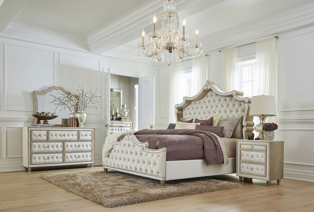 Coaster Antonella Upholstered Tufted Bedroom Set Ivory and Camel Eastern King Set of 5