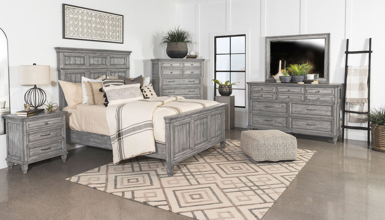 Coaster Avenue 8-drawer Rectangular Dresser with Mirror Grey No Mirror