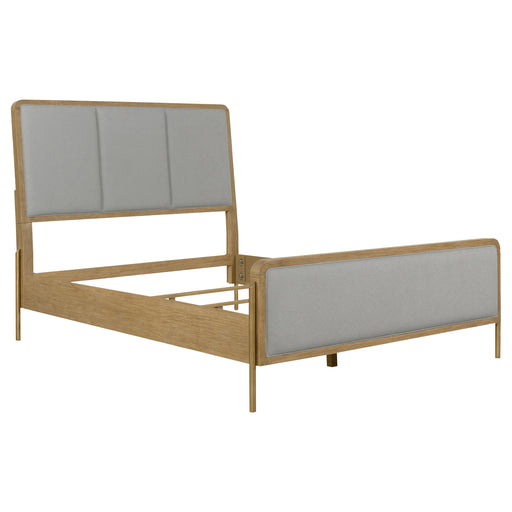 Coaster Arini Upholstered Panel Bed Sand Wash and Grey King