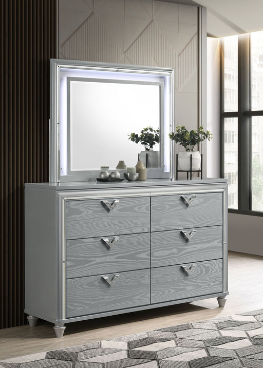 Coaster Veronica 6-drawer Bedroom Dresser with Mirror Light Silver With Mirror
