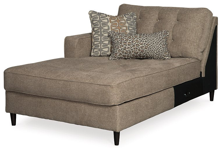 Flintshire Sectional with Chaise