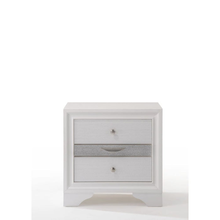 Naima 26"H 3 Drawers Nightstand