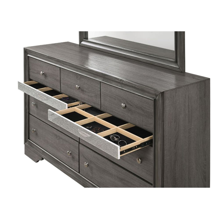 Naima 9 Drawers Dresser