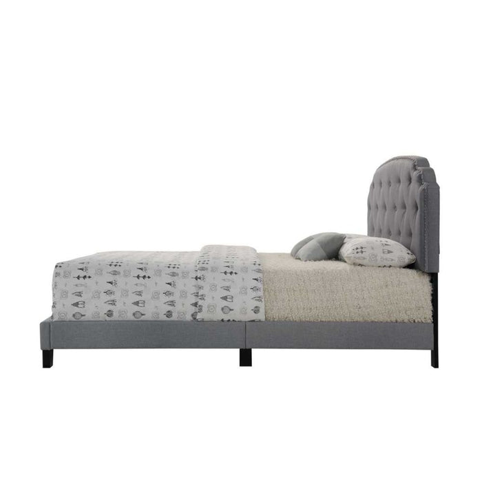 Tradilla Upholstered Queen Bed