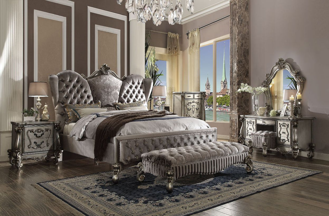 Versailles Upholstered Traditional Bed