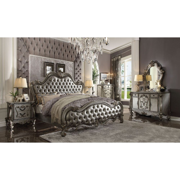 Versailles II Upholstered Bed