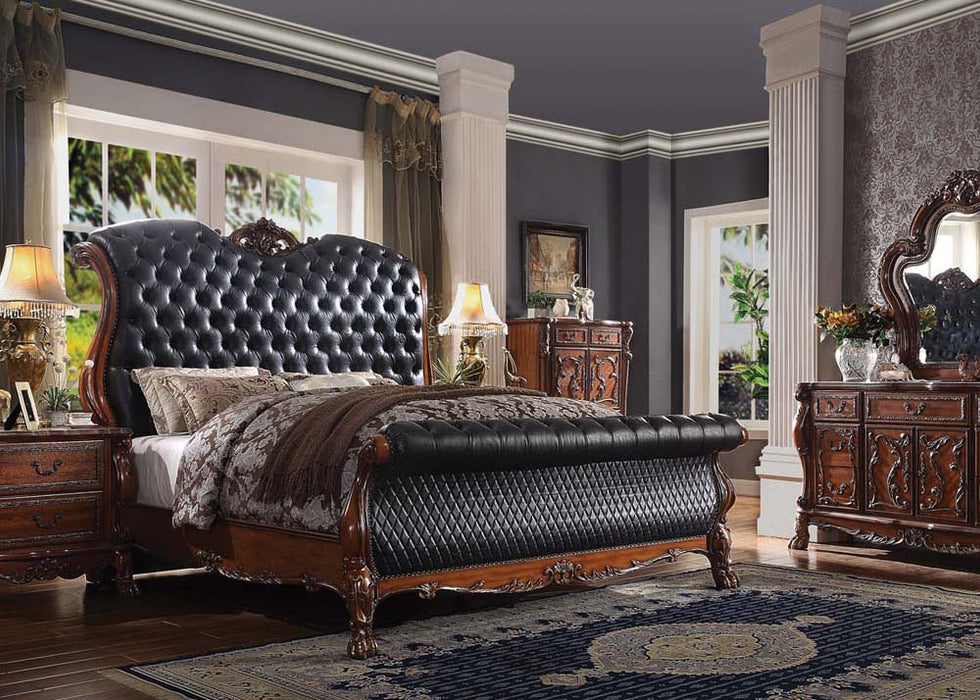 Dresden Upholstered with Button Tufted & Diamond Pattern Footboard