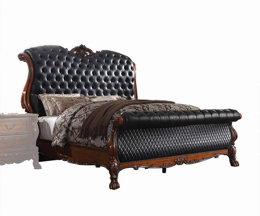 Dresden Upholstered with Button Tufted & Diamond Pattern Footboard