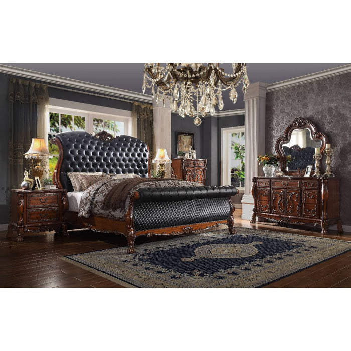 Dresden Upholstered with Button Tufted & Diamond Pattern Footboard