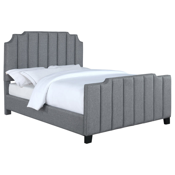 Coaster Fiona Upholstered Panel Bed Light Grey Cal King