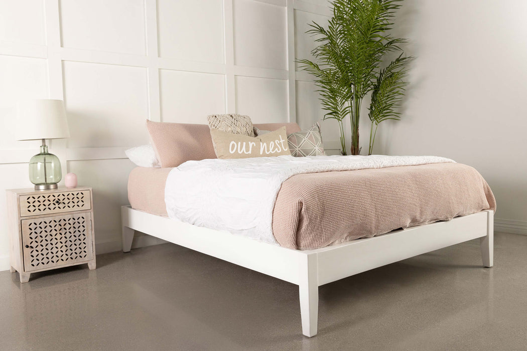 Coaster Hounslow Platform Bed White Twin