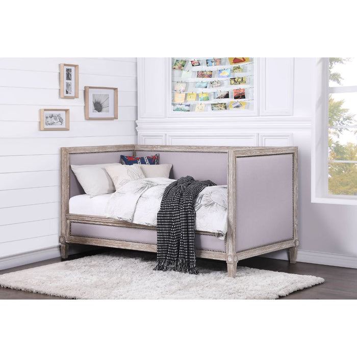 Charlton Teenager Solid Wood Daybed (Twin)