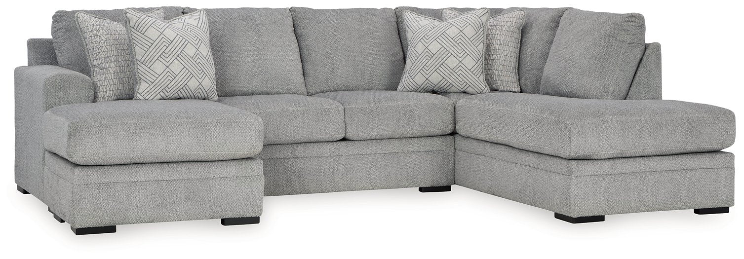 Casselbury Sectional with Chaise