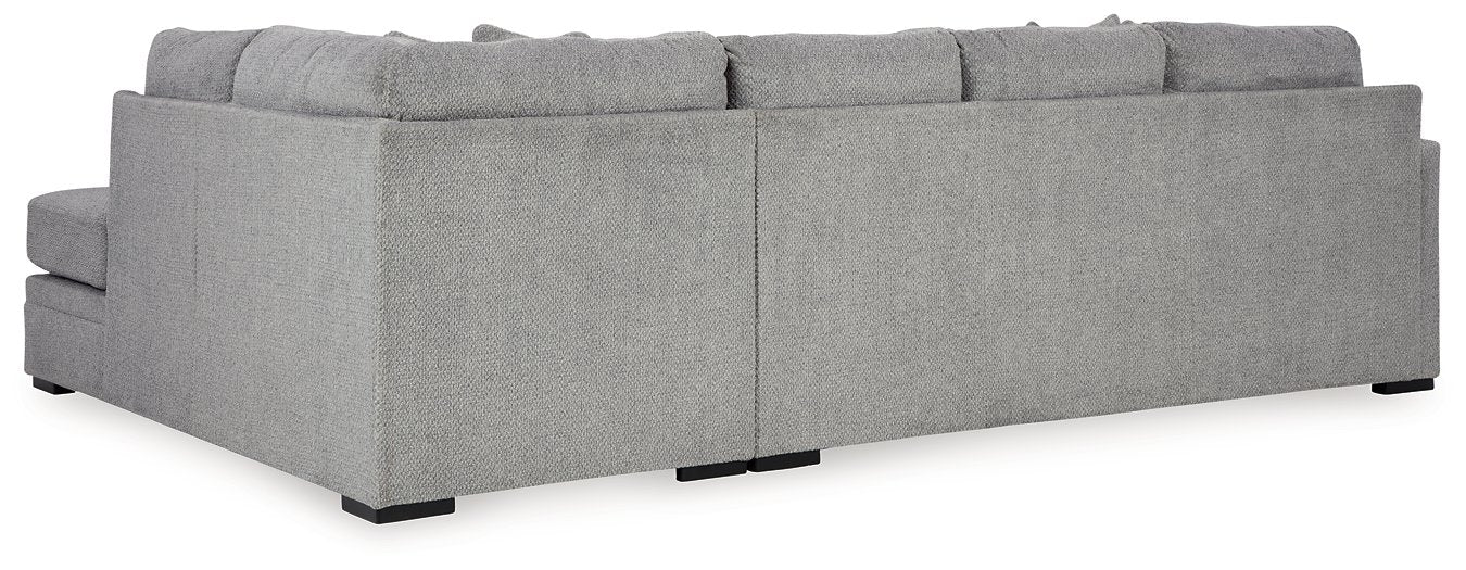 Casselbury Sectional with Chaise