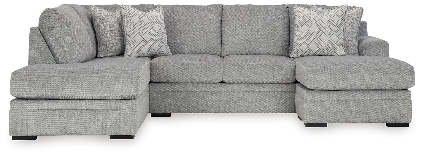 Casselbury Sectional with Chaise