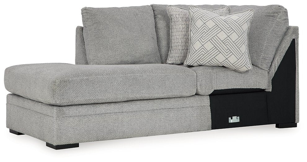 Casselbury Sectional with Chaise