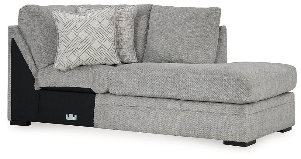 Casselbury Sectional with Chaise