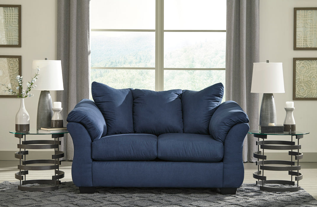 Darcy Loveseat