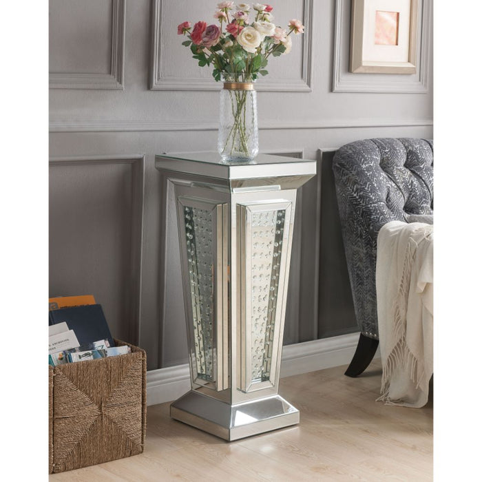 Nysa Glam Pedestal Stand