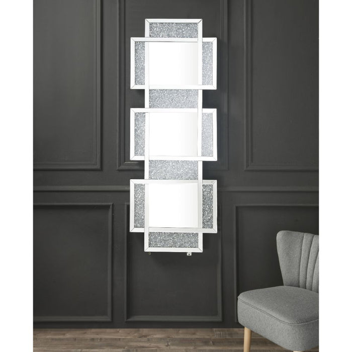 Noralie Glam Accent 3-Panel Mirror