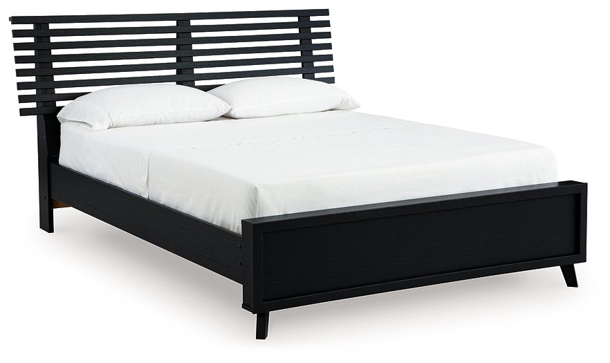 Danziar Slat Bed