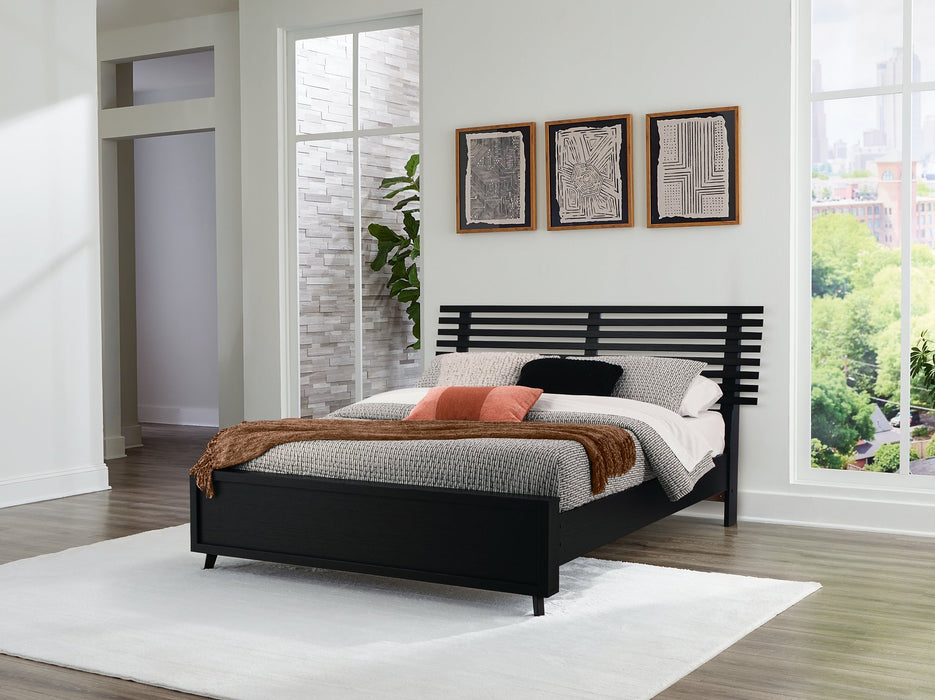 Danziar Slat Bed