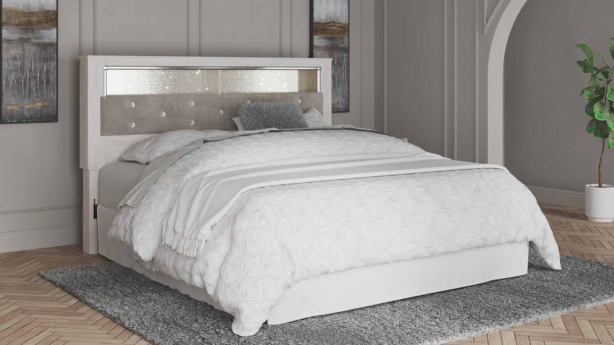 Altyra Panel Bed