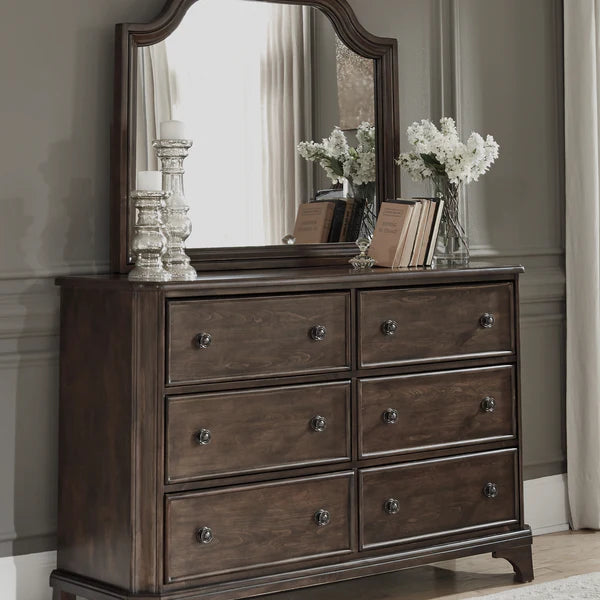 Adinton Dresser