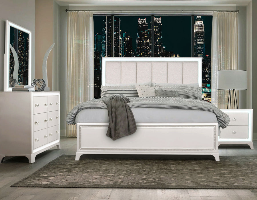 Cassie Illuminating 4-Piece Glam Bedroom Set