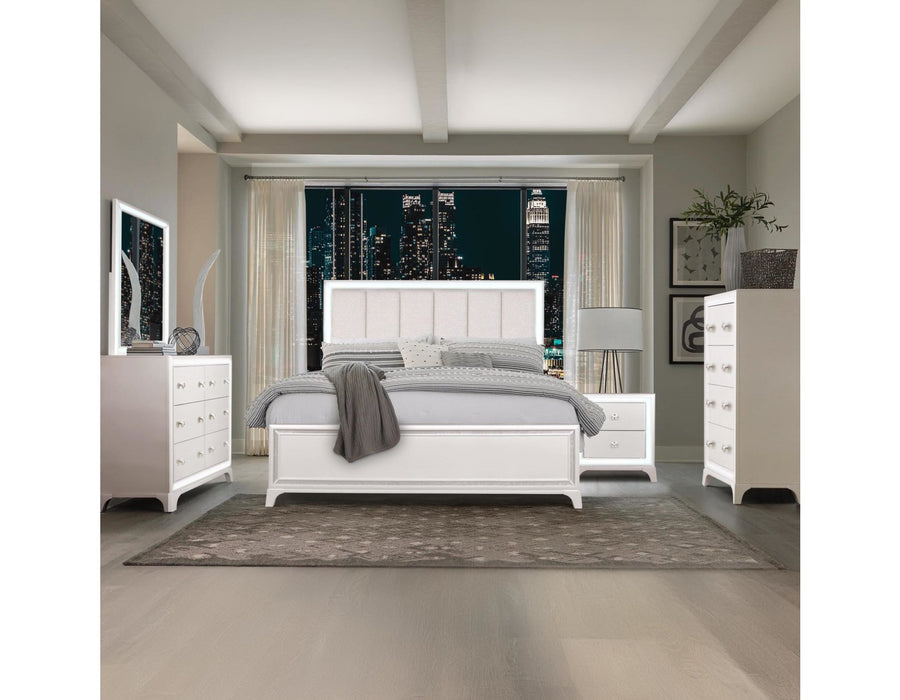 Cassie Illuminating 4-Piece Glam Bedroom Set