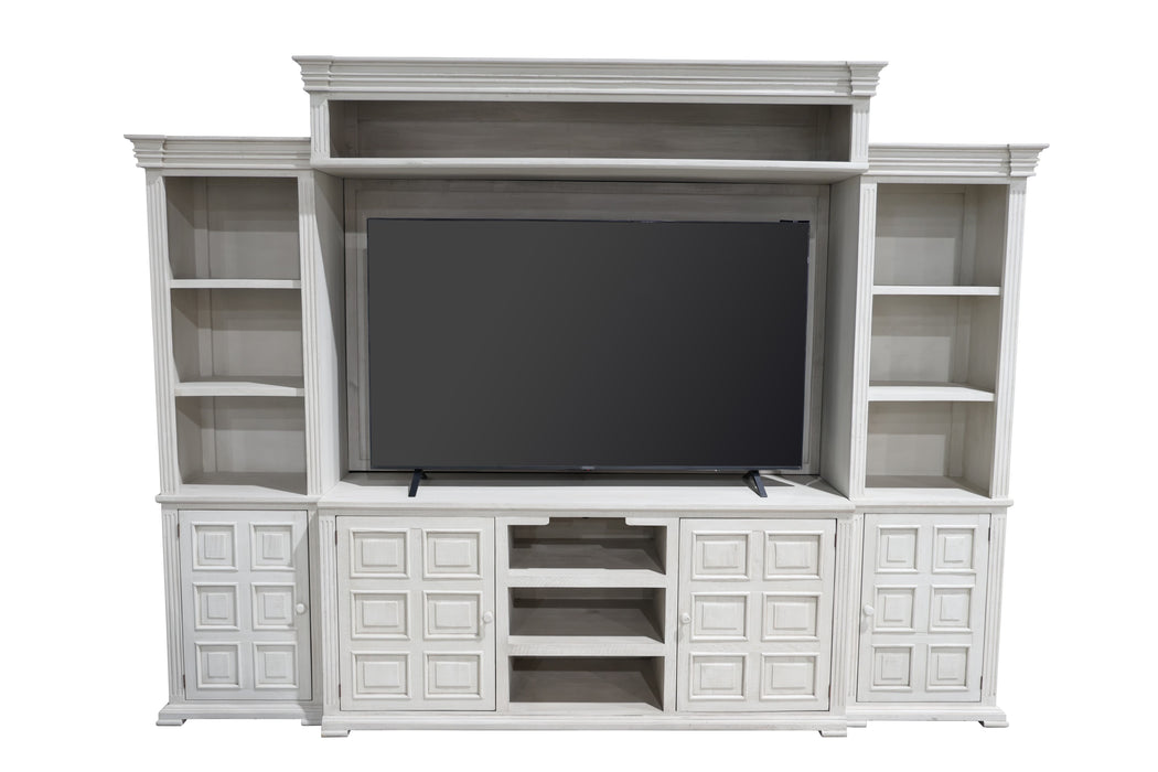 Candela Entertainment Center