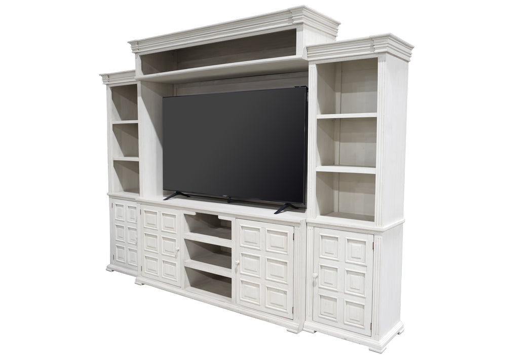 Candela Entertainment Center