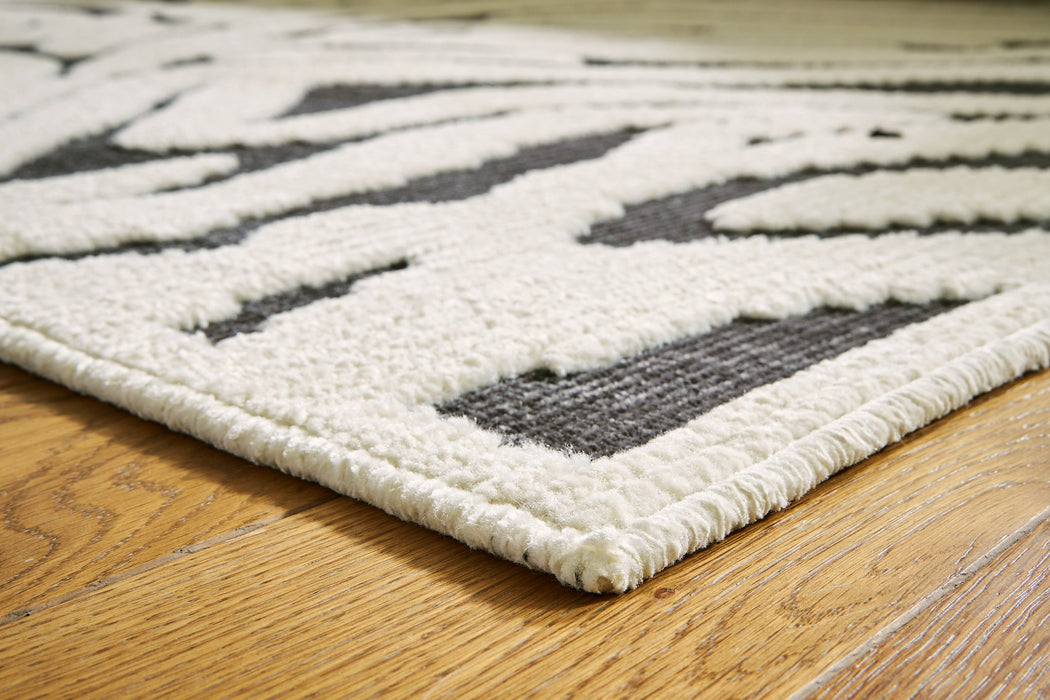 Thomwith 5" x 7" Washable Rug