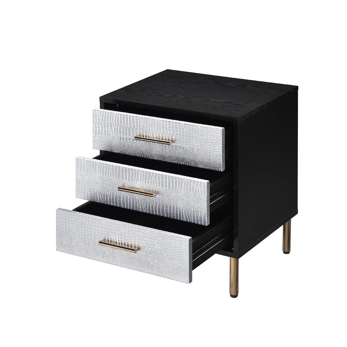 Myles 23"H 3 Drawers Nightstand