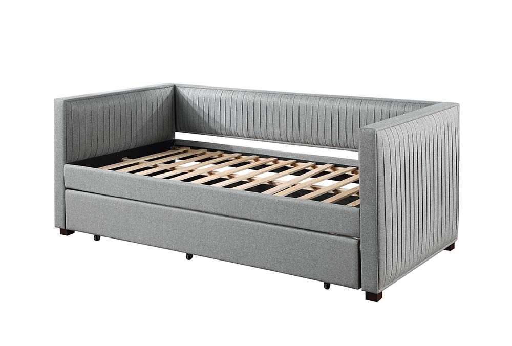 Danyl Upholstered Daybed with Trundle (Twin)