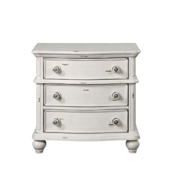 Jaqueline 3 Drawers Nightstand